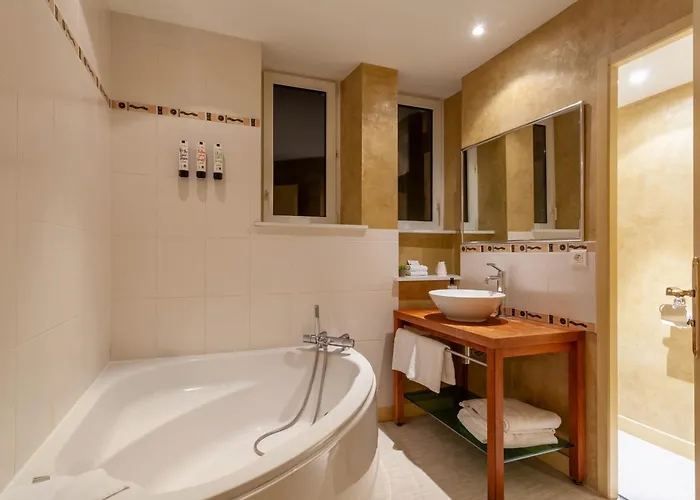 Providence Hotell 2*